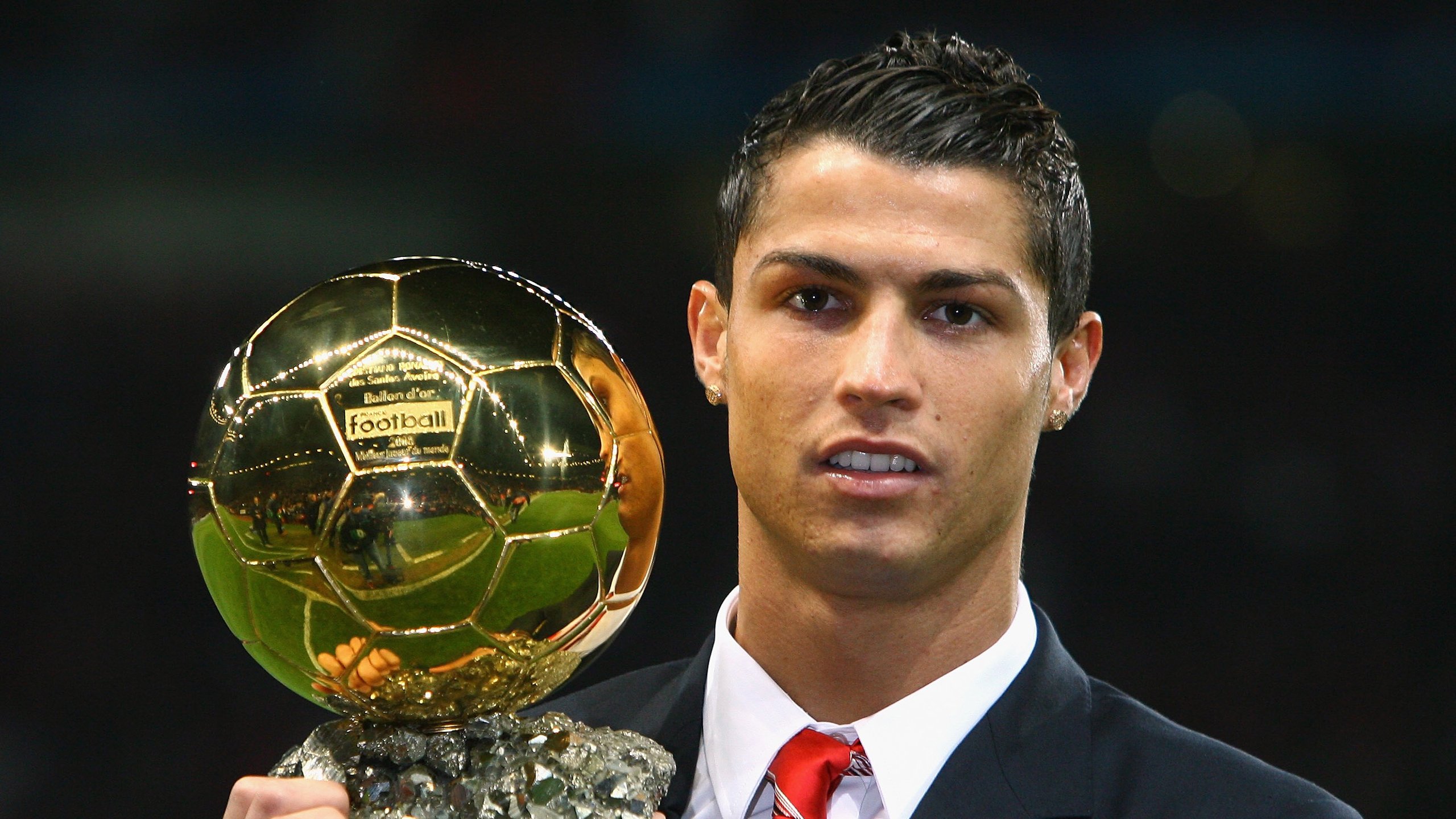 曼联反击犀利，终结对手不败金身，曼联反超